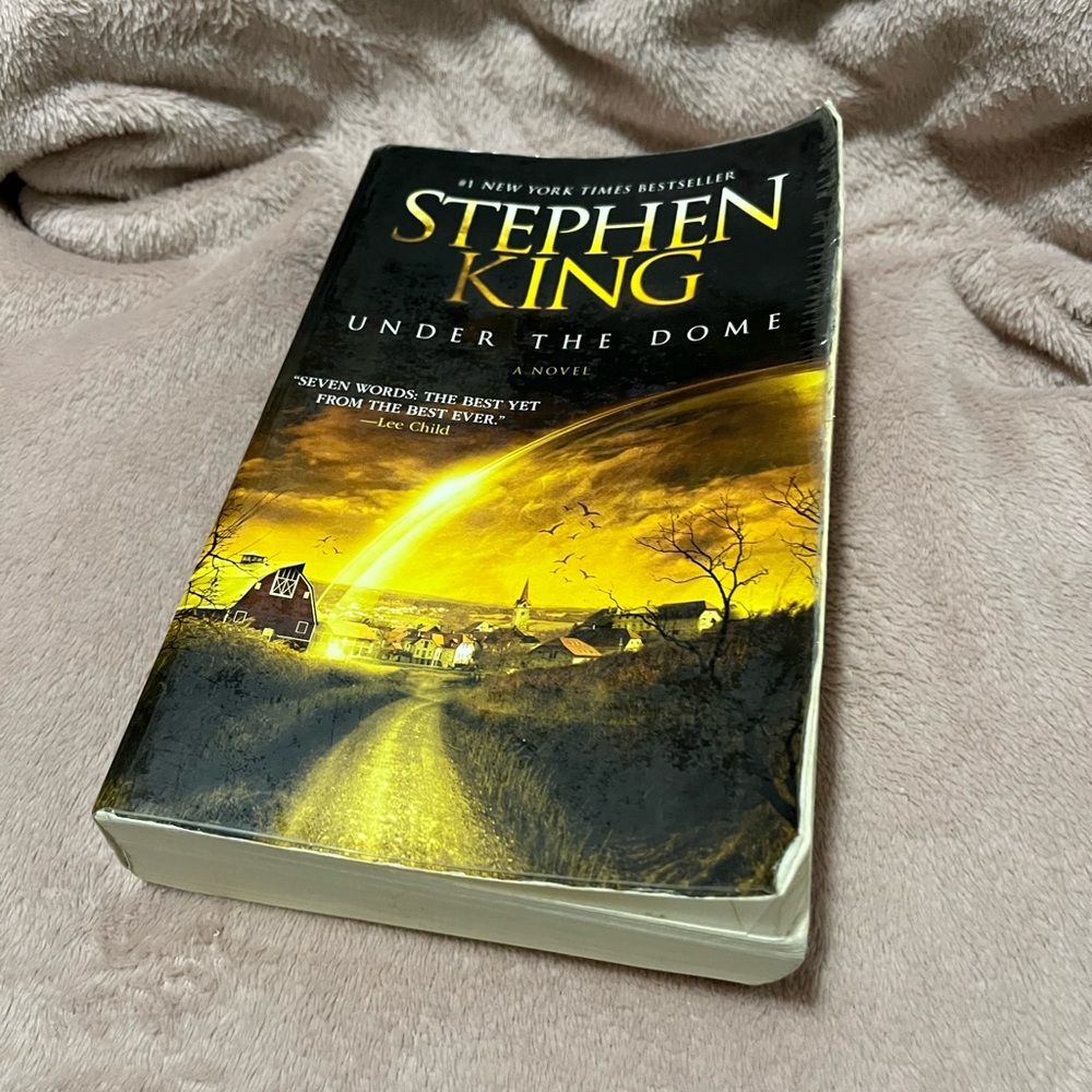 Under The Dome By: Stephen King (Soft Cover, Used)
